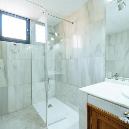 Acogedor Piso Con Parking Santa Justa Appartamento *